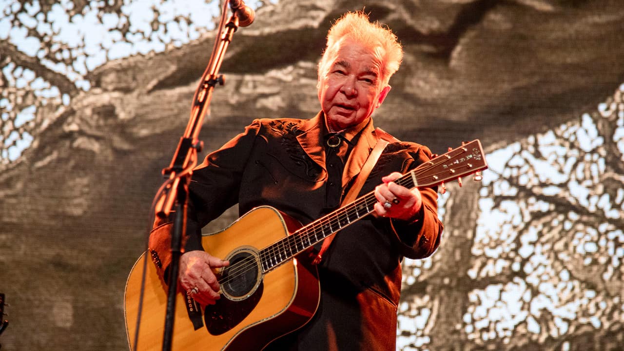Photo of John Prine in 2019
