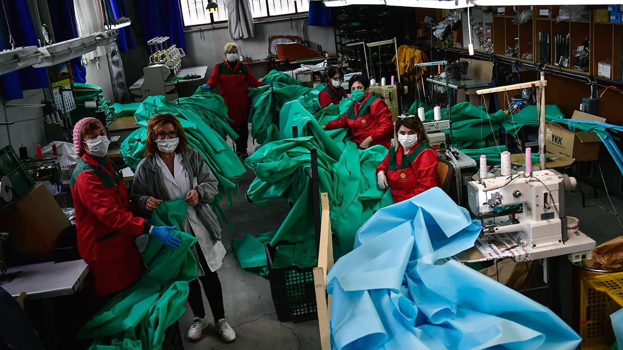 Photo of volunteer workers in Spain 