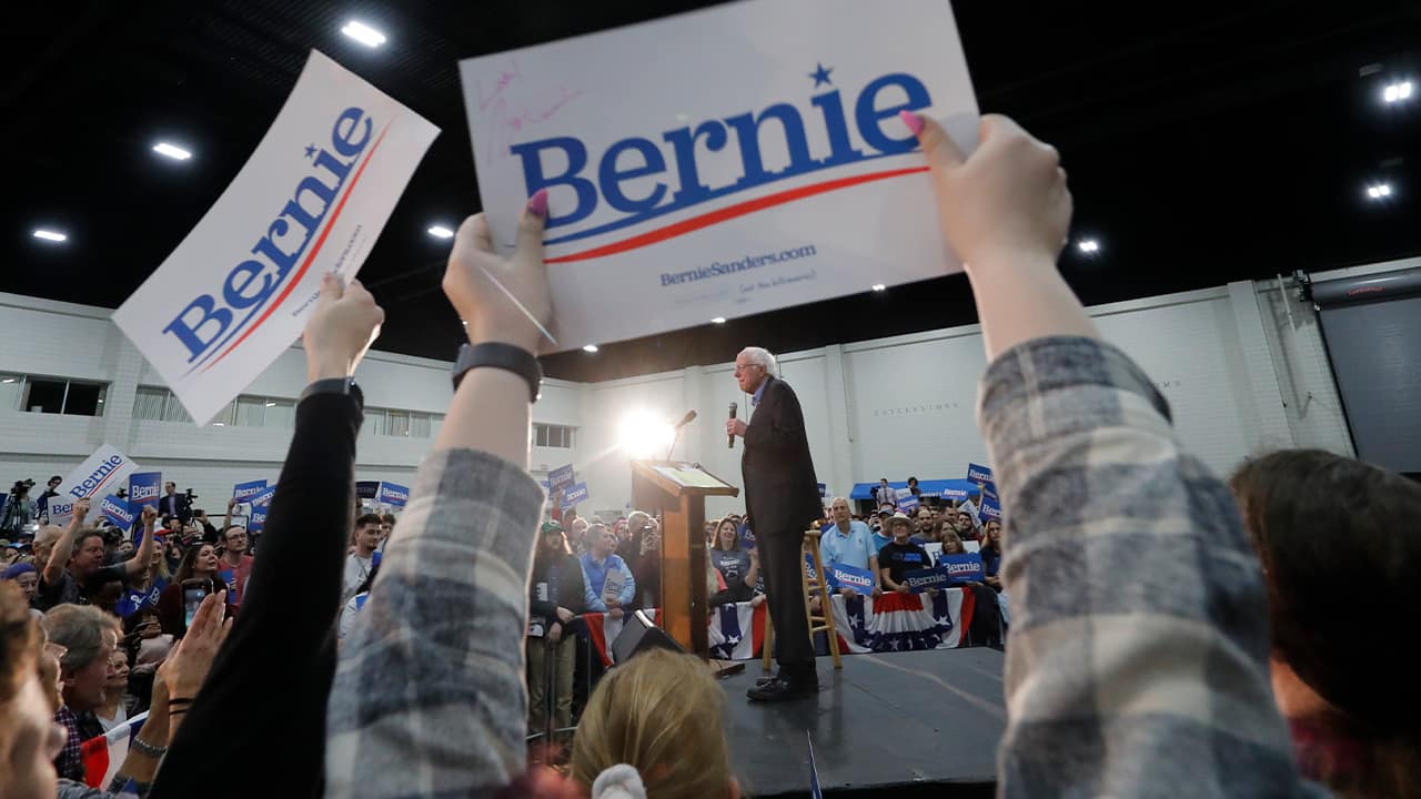 Photo of Sen. Bernie Sanders at a campaign event