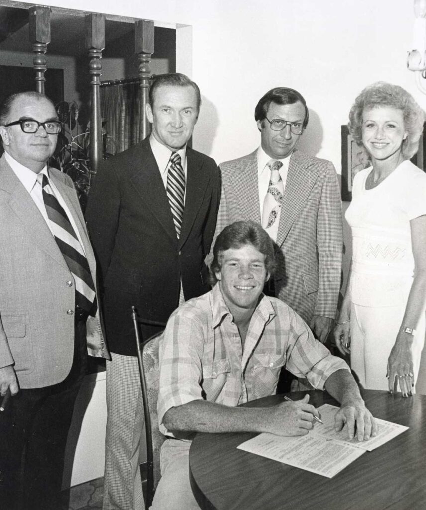 Rex Hudler signs with the New York Yankees in 1978.