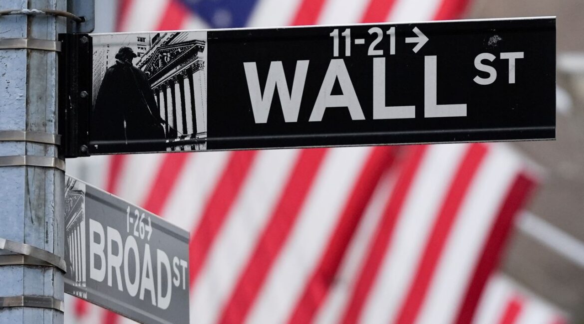 Wall Street street sign