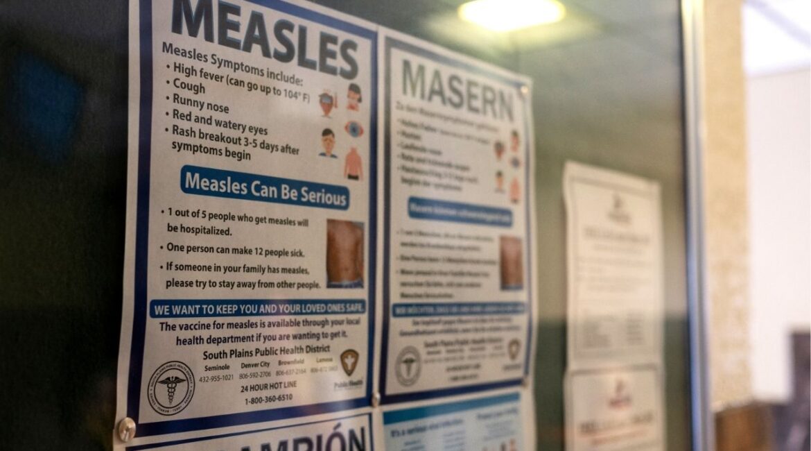 Signs inform people of measles prevention and testing at the Gaines County Court House in Seminole, Texas, U.S. April 6, 2025. (Justin Rex for The Texas Tribune via REUTERS)