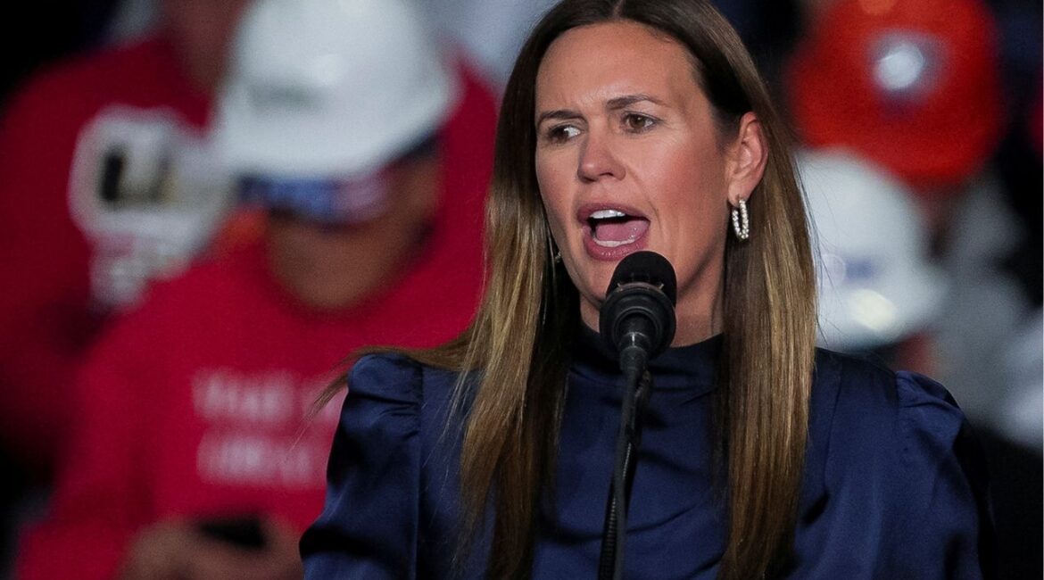 Arkansas Governor Sarah Huckabee Sanders attends a campaign rally of Republican presidential nominee and former U.S. President Donald Trump at PPG Paints Arena in Pittsburgh, Pennsylvania, U.S., November 4, 2024. (REUTERS File)