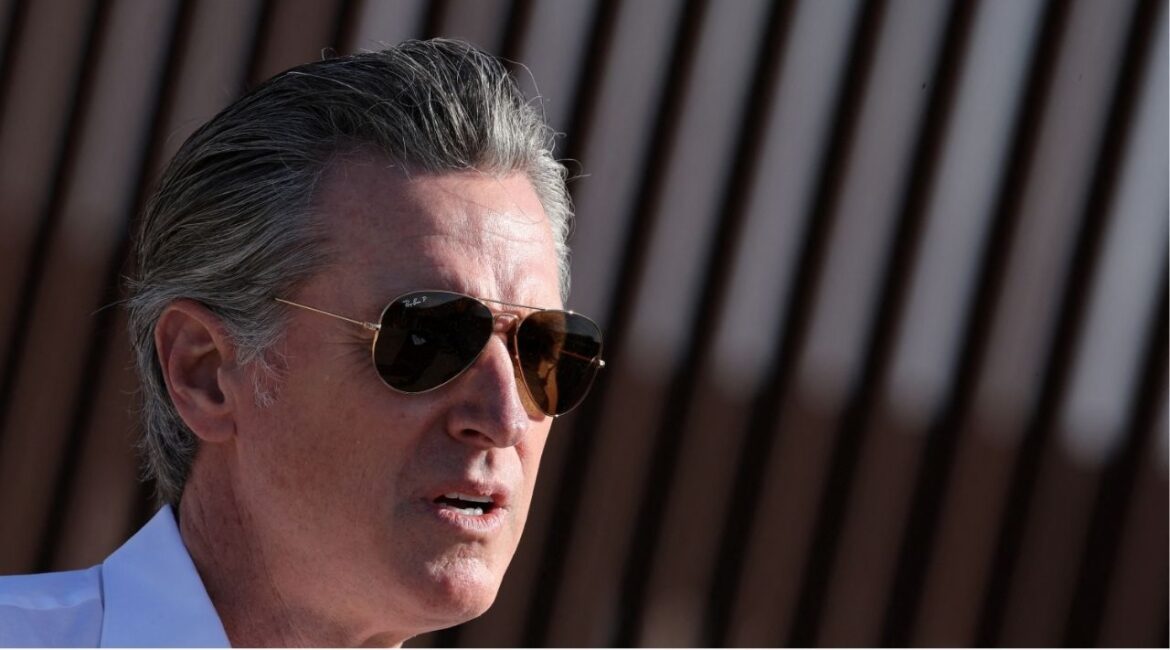 California Governor Gavin Newsom looks on as he visits the United States and Mexico border, in San Diego, California, U.S. December 5, 2024. (REUTERS/Mike Blake)