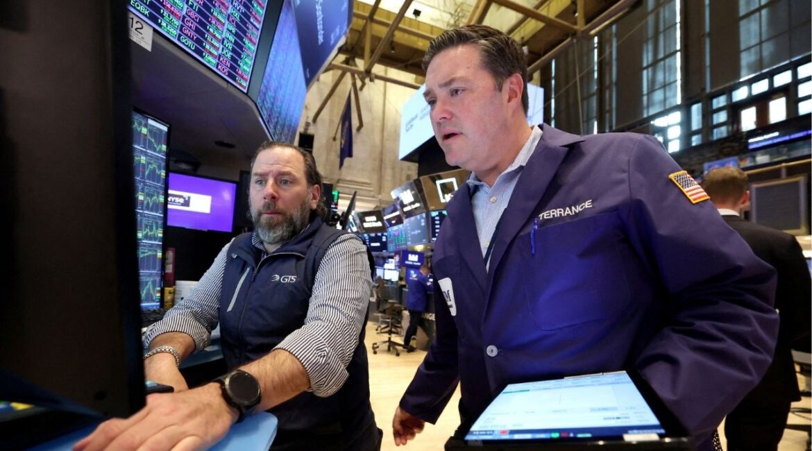 A trader works on the floor at the New York Stock Exchange (NYSE) in New York City, U.S., April 28, 2025. (REUTERS/Brendan McDermid)