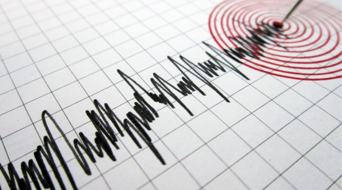 A powerful 7.4-magnitude earthquake struck the Drake Passage near Antarctica, prompting Chile to evacuate coastal areas in its southern Magallanes region due to tsunami warnings.