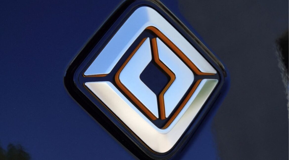 The Rivian logo is shown on one of their new electric SUV vehicles in San Diego, U.S., December 16, 2022. (REUTERS/Mike Blake/File Photo)