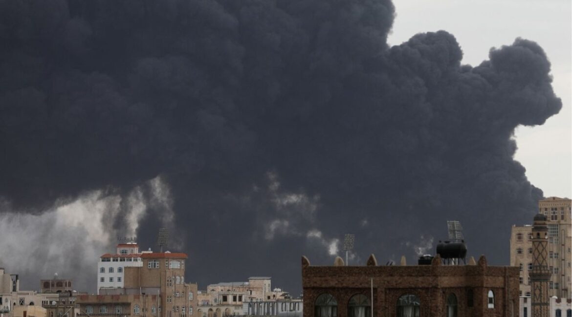 Smoke billows after an Israeli airstrike on Houthi infrastructure, in Sana'a, Yemen May 6, 2025. (REUTERS/Khaled Abdullah)