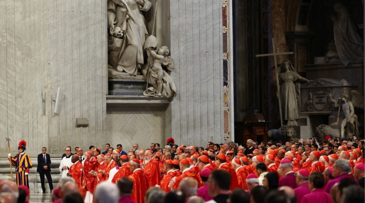 Cardinals gather as the Dean of the College of Cardinals, Cardinal Giovanni Battista Re presides over the Holy Mass, celebrated for the election of the new pope, in St. Peter’s Basilica, at the Vatican, May 7, 2025. REUTERS/Murad Sezer