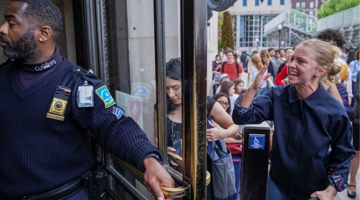 A pro-Palestinian protester yells to let students out of the Butler Library on the campus of Columbia University in New York, U.S., May 7, 2025. (REUTERS/Ryan Murphy)