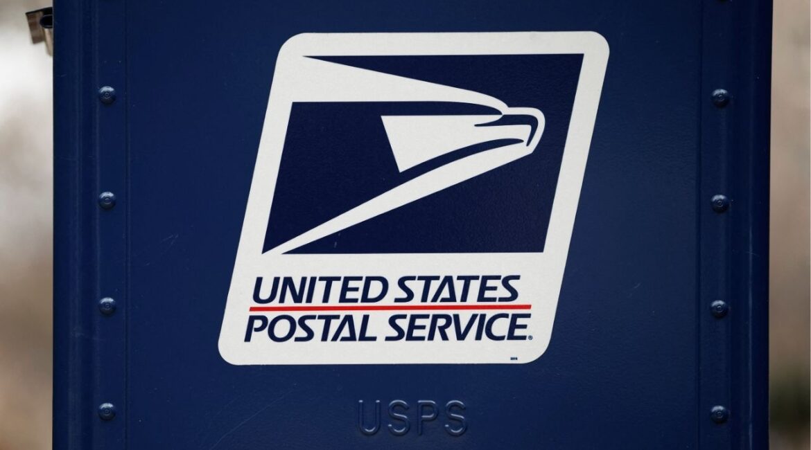 A United States Postal Service (USPS) collection box is pictured in Washington, U.S., December 18, 2024. REUTERS/Benoit Tessier/File photo