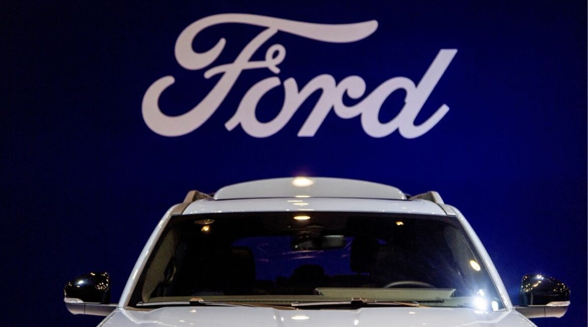 A Ford Expedition is displayed at the Canadian International AutoShow in Toronto, Ontario, Canada February 13, 2025. REUTERS/Carlos Osorio/File Photo
