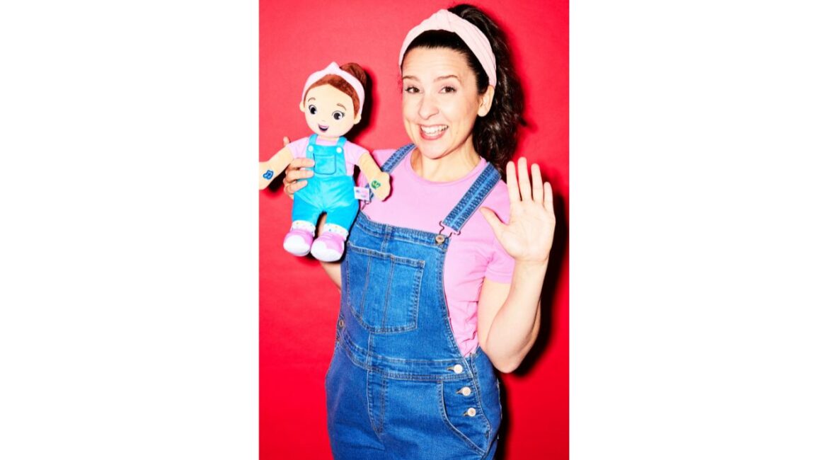 Rachel Accurso, in character as the internet children’s personality Ms. Rachel, in New York on Nov. 4, 2024. Facing criticism, Accurso defends making the plight of children in Gaza a primary focus on her social media feeds. (Amy Lombard/The New York Times)