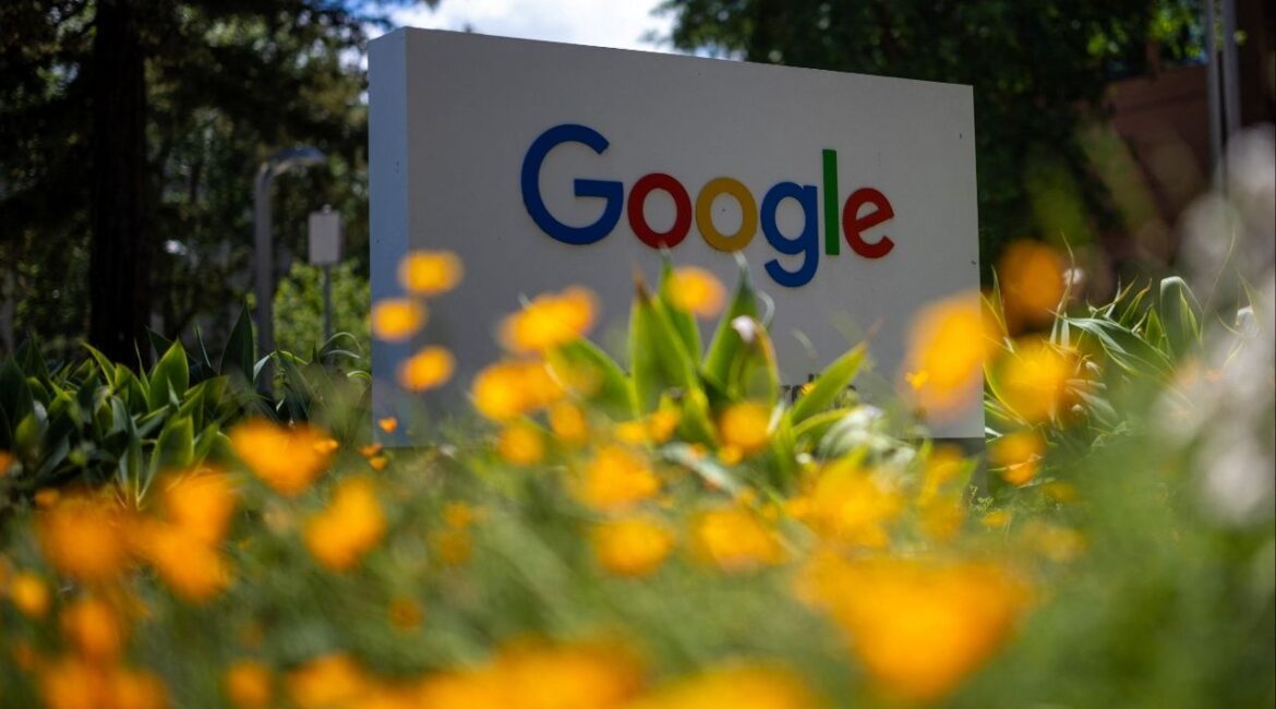 A Google logo is seen at a company research facility in Mountain View, California, U.S., May 13, 2025. REUTERS/Carlos Barria/File Photo