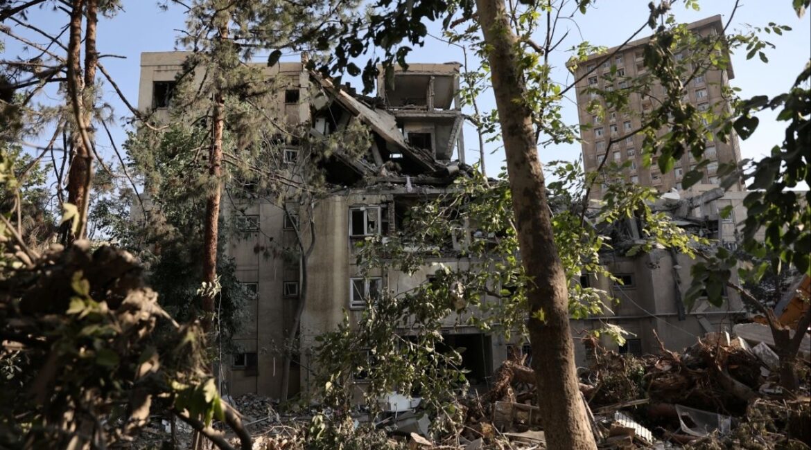 A building stands damaged in the aftermath of Israeli strikes, in Tehran, Iran, June 13, 2025. Majid Asgaripour/WANA (West Asia News Agency) via REUTERS
