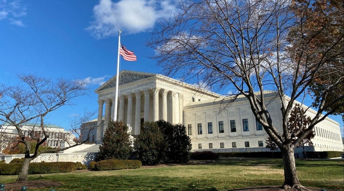A general view of the U.S. Supreme Court building in Washington, U.S., November 26, 2021. Picture taken November 26, 2021. (Reuters File)