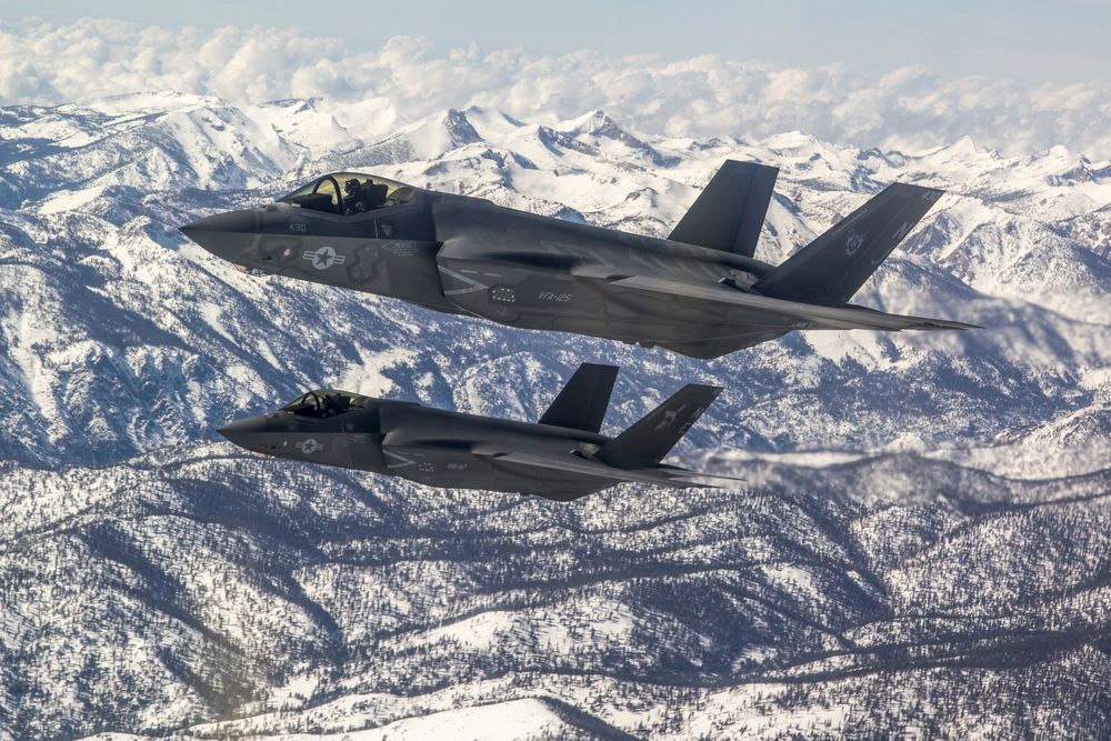 F-35C U.S. Navy fighter jets in flight