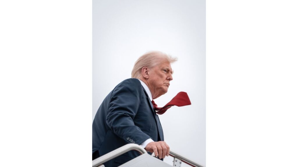 President Donald Trump departs Joint Base Andrews, Md., en route to Lehigh Valley International Airport, Allentown, Pa, to spend the weekend at his golf course in Bedminster, N.J., on Friday, August 1, 2025. Economists say unbiased data is essential for policymaking, and for democracy. (Haiyun Jiang/The New York Times)
