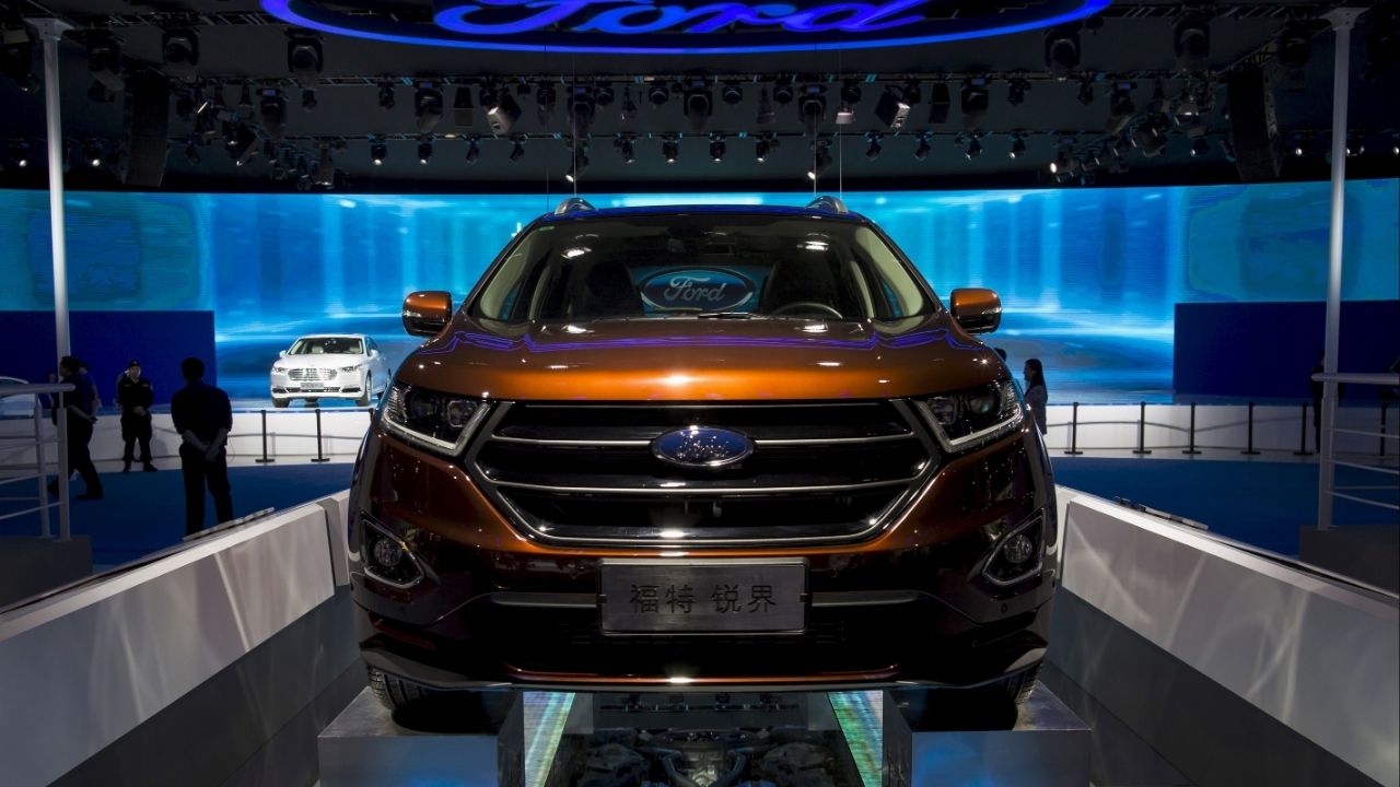 A Ford Edge SUV is seen at the 13th China (Guangzhou) International Automobile Exhibition in Guangzhou, China November 20, 2015. (Reuters File)
