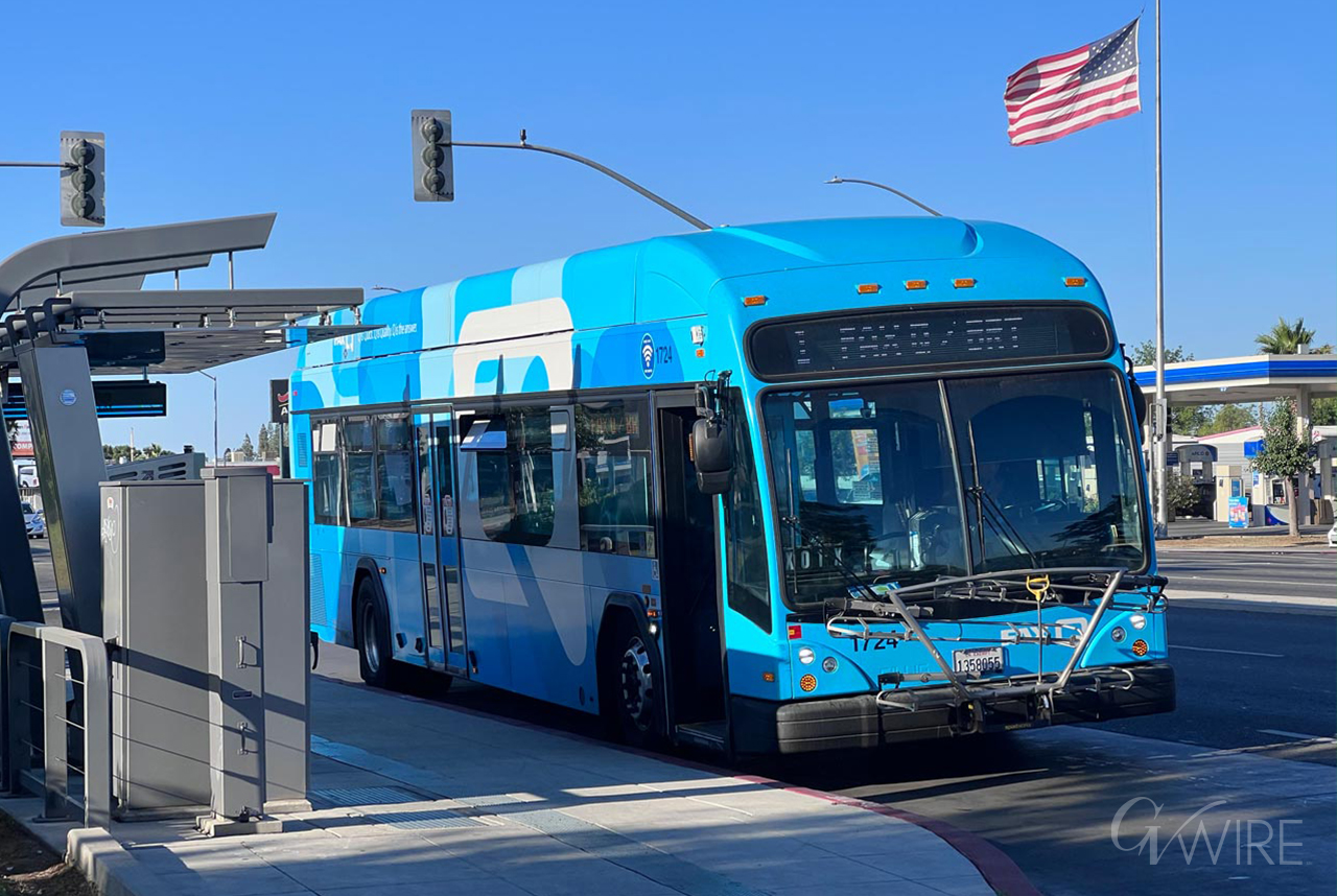 FAX Bus